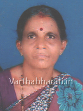 ಕಾಸರಗೋಡು : ಬೆಂಕಿ ತಗಲಿ  ಗ೦ಭೀರ ಸುಟ್ಟ ಗಾಯಗಳೊಂದಿಗೆ  ಮಂಗಳೂರು  ಆಸ್ಪತ್ರೆಗೆ  ದಾಖಲಿಸಲಾಗಿದ್ದ  ಗ್ರಹಿಣಿ ಮೃತ